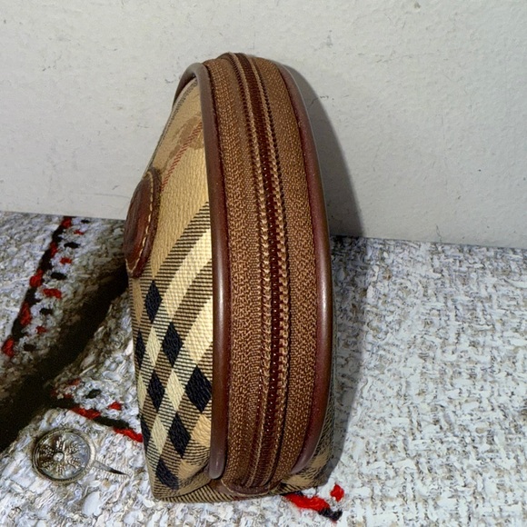Auth Burberrys Cosmetics Pouch - Picture 5 of 7